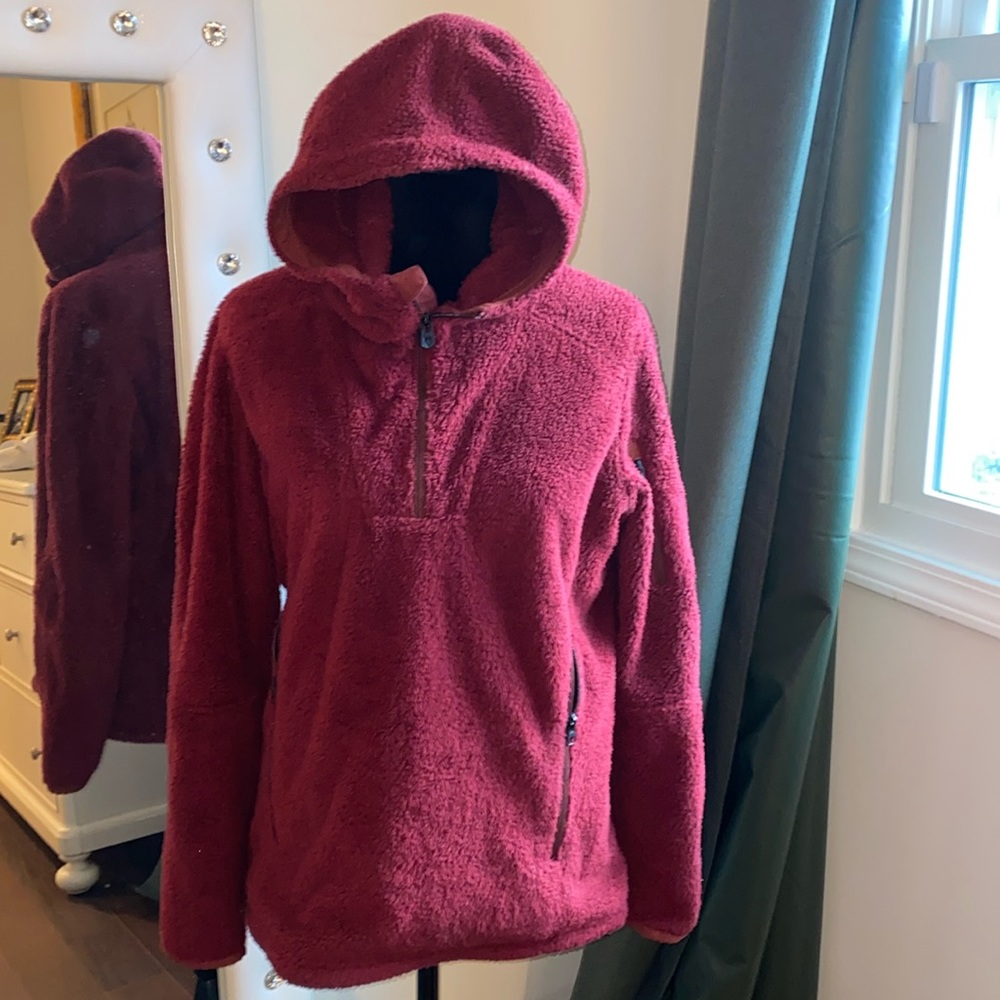 Kuhl cozy hooded 1/4 zip jacket - nice & cozy for hiking & campouts